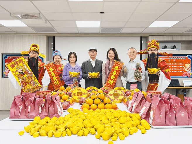 美吾華生技集團日前舉行開工新春團拜；圖中為集團創辦人暨董事長李成家。圖／美吾華提供