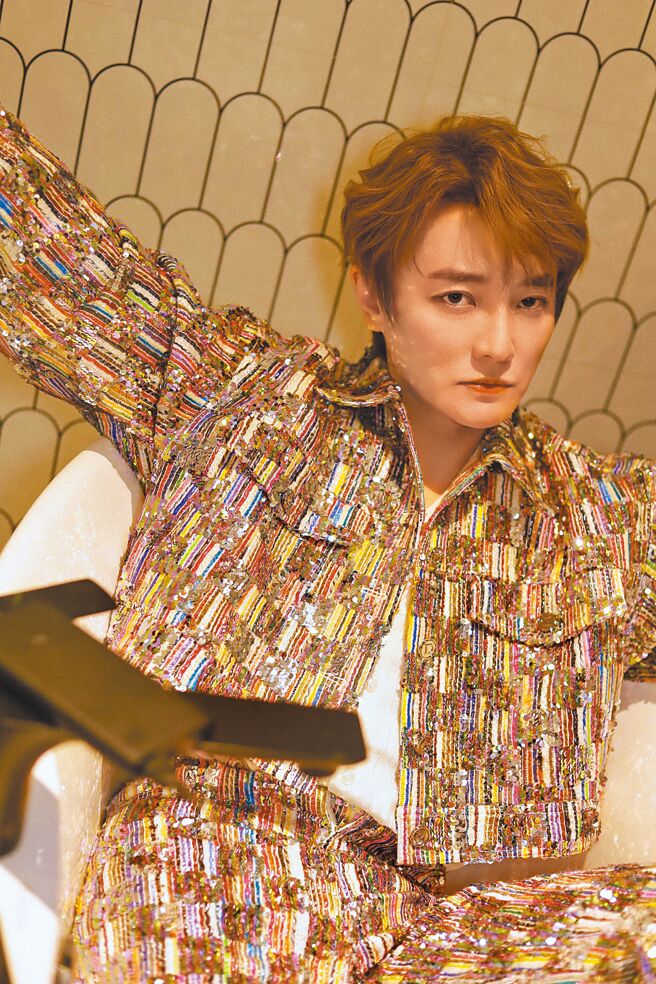 阿沁20日宣布加盟新东家，并推出个人纪念专辑。（晴空未来音乐提供）