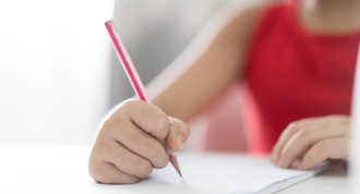 國小兄妹日操18小時！女星批虎媽：自述毛骨悚然