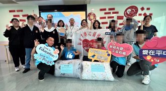 新北「暖冬送被」 3校慈暉班受贈48床棉被
