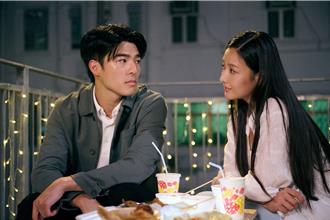 陳昊森首演香港電影 靠籃球貼近女神譚旻萱