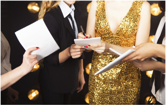 本土國際女星寫真毛片險外流 私下抽濃菸嚼檳榔