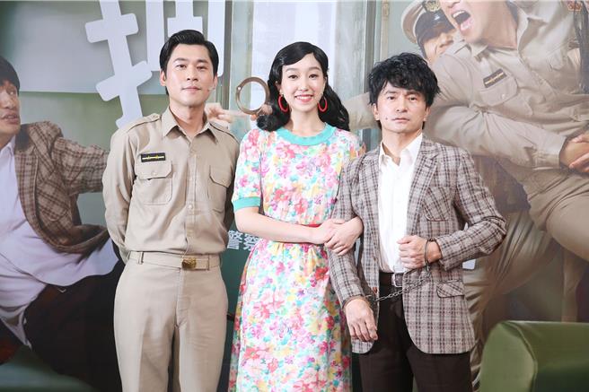 绿光创艺舞台剧《押解-菜鸟警察vs老扒手》，改编自文学大师段彩华经典小说《押解》，将在今年5月重新演出。（杜宜谙摄）