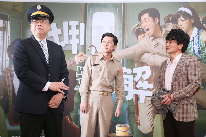 绿光创艺舞台剧《押解-菜鸟警察vs老扒手》，改编自文学大师段彩华经典小说《押解》，将在今年5月重新演出。（杜宜谙摄）