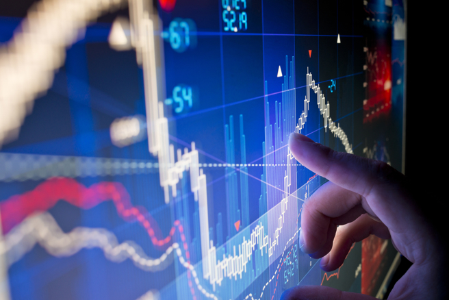 台股近期屡传新高，今年有望衝上万九，甚至挑战2万点。（图／shutterstock、达志）