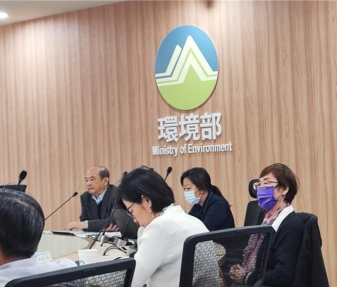 为整合高铁延伸宜兰，交通部铁道局拟把宜兰铁路高架化范围扩大，并提出「宜兰至罗东铁路高架化计画环境影响说明书」。（林良齐摄）