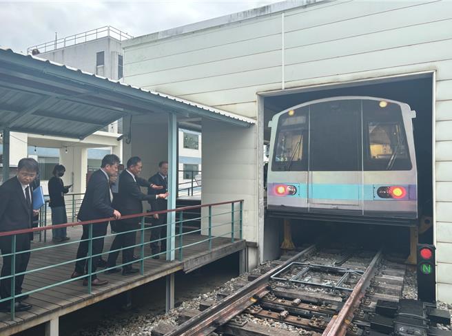 猫空缆车与日本九州最大缆车系统「别府空中缆车」22日缔结为友好缆车，台北捷运公司总经理黄清信也带领日方参观北投机厂研发中心、逃生体验营及北投会馆等设施，日方也对于北捷发展印象深刻。（台北捷运公司提供／刘彦宜台北传真）