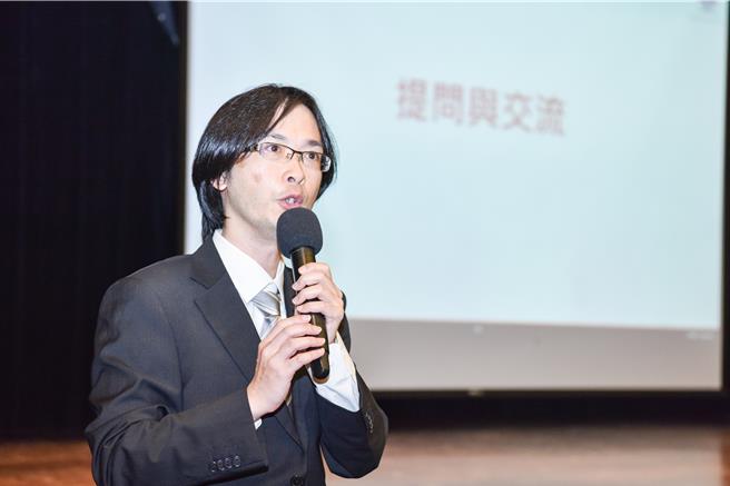 台師大電機工程系主任蔡政翰說，若部分課程屆時真的太熱門，校方會評估是否再加開班。（台師大提供）