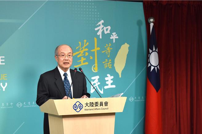 陸委會副主委詹志宏22日主持例行記者會。（陳冠宇攝）