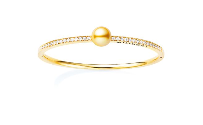 MIKIMOTO Ruyi Collection手環，價格店洽。（MIKIMOTO提供）