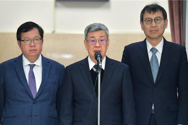 陈建仁（23）日赴立法院「民进党政府执政八年台湾食安问题总检讨」专案报告及备询。（行政院提供／杨亚璇台北传真）