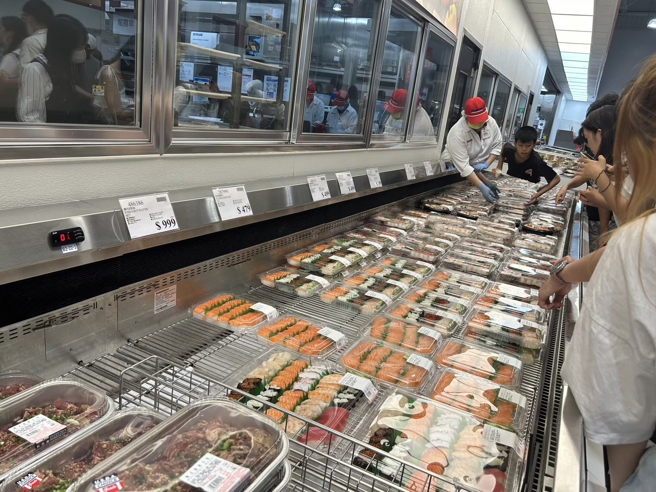 一名網友分享好市多鮮食「川味香辣拌雞」，一吃驚為天人，大讚醬料太好吃。（報系資料照片）