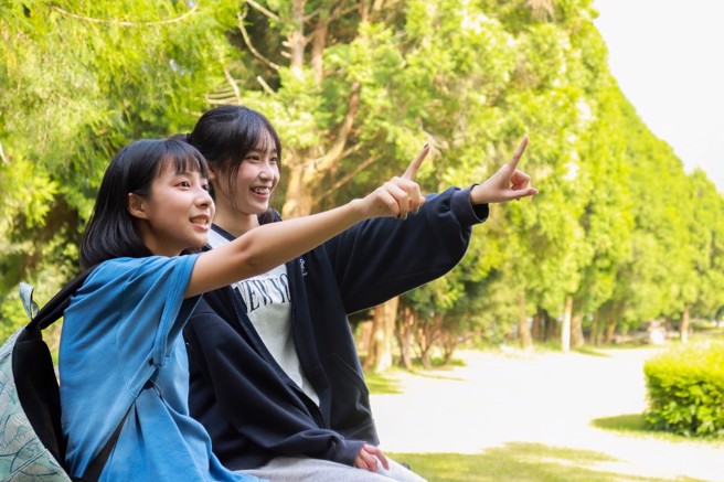 国立暨南国际大学位于南投县埔里镇，校地总面积150公顷，校园广阔宜人。(照片/国立暨南国际大学提供)