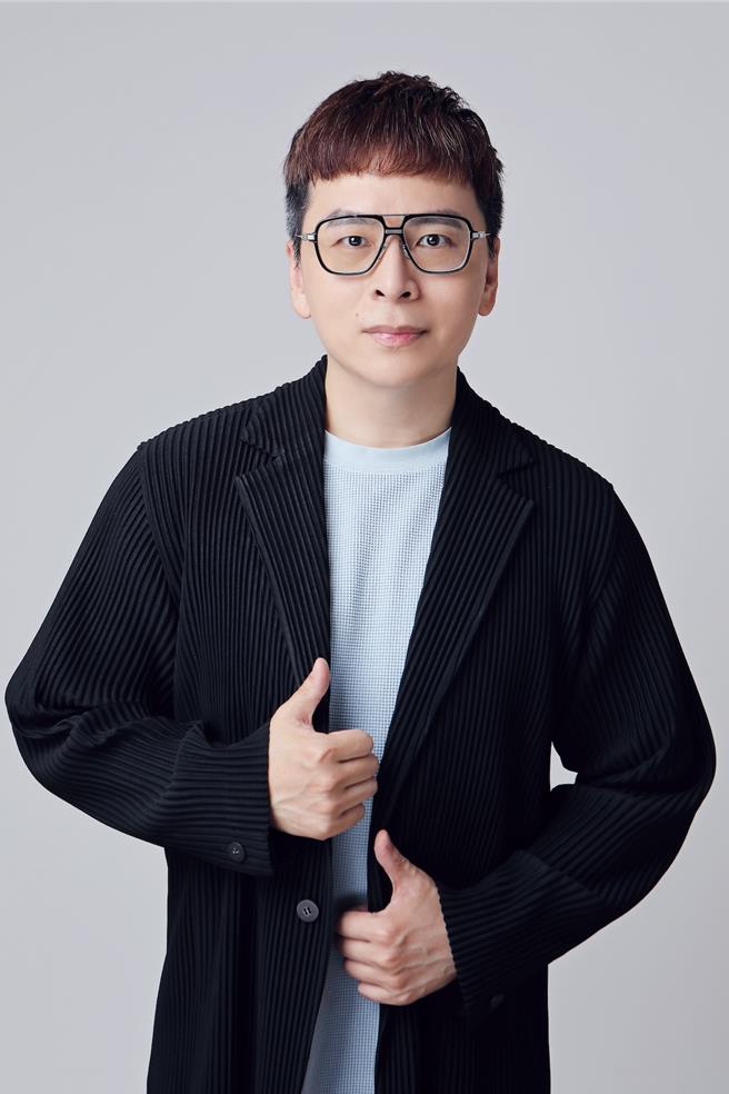 英文补教名师、作家杨阳老师呼吁勿陷入神童焦虑而压垮孩子的学习量能。（宝瓶文化提供／李怡芸台北传真）