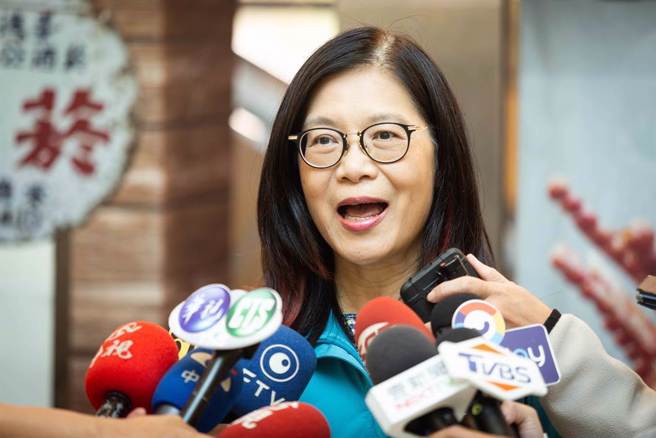 针对海委会主委管碧玲一篇贴文提及「烽火中的白色百合花」，前立委沈富雄不禁表示，平时就没事，但若出了事，所有的马脚恐怕会通通露出来。（资料照）