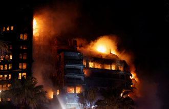 影》西班牙公寓大樓猛火已奪10命 15人下落不明