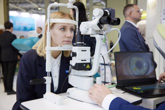 俄烏戰爭2周年》歐盟報告：軍工企業加持 俄3大產業成長40％