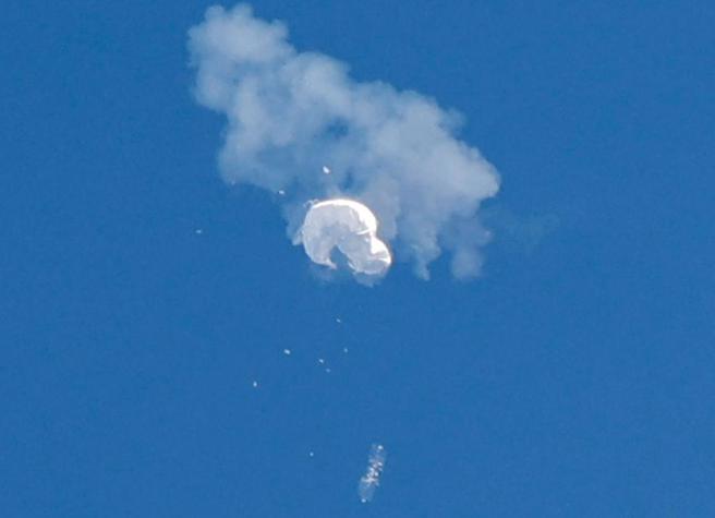 中国高空气球2023年在南卡罗来纳州外海被美国F-22战机击落的资料照。（路透）