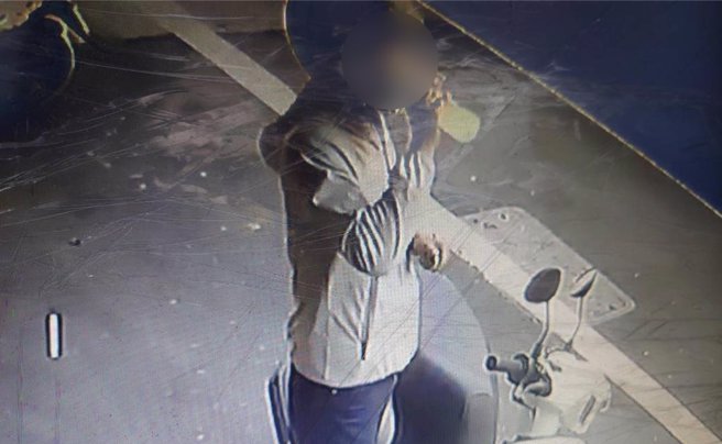 警方锁定涉嫌在杂货店杀害老板的嫌犯身分，正全力缉凶中。（读者提供／曹婷婷台南传真）
★《中时新闻网》关心您：饮酒过量，有碍健康。酒后不开车，安全有保障！
