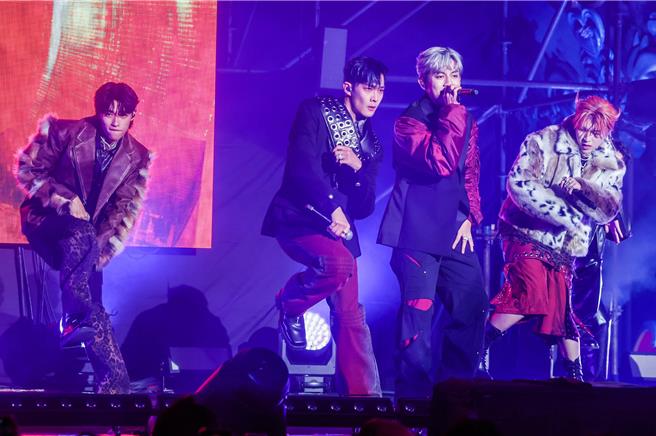 U：NUS今（24日）在台北儿童新乐园举办成军周年演唱会。（粘耿豪摄）