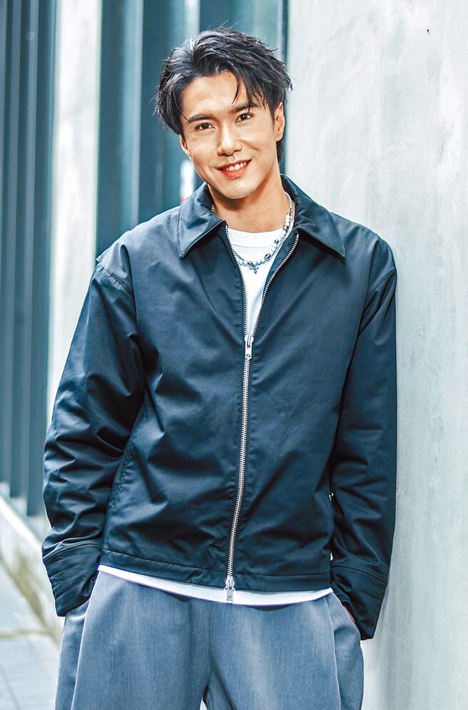 洪浩竣从小就喜欢唱歌，入行多年不放弃追逐音乐梦想。（粘耿豪摄）