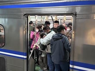擠爆了！台灣燈會台鐵沙崙站單日逾3萬人平日6倍