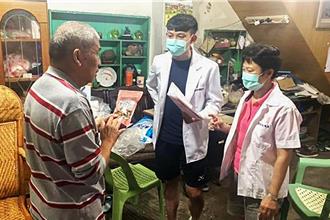 竹縣社區長者營養篩檢動起來  蔬菜箱宅到據點當好禮