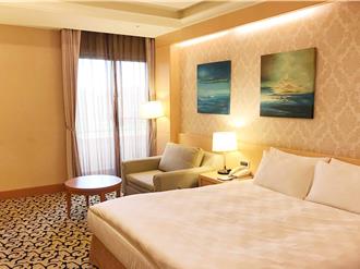 义大2饭店推住房优惠加接驳车迎接五迷  和逸高雄馆凭票根送啤酒