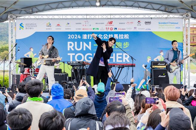 宇宙人今（25日）担任公益马拉松活动大使。（相信音乐提供）