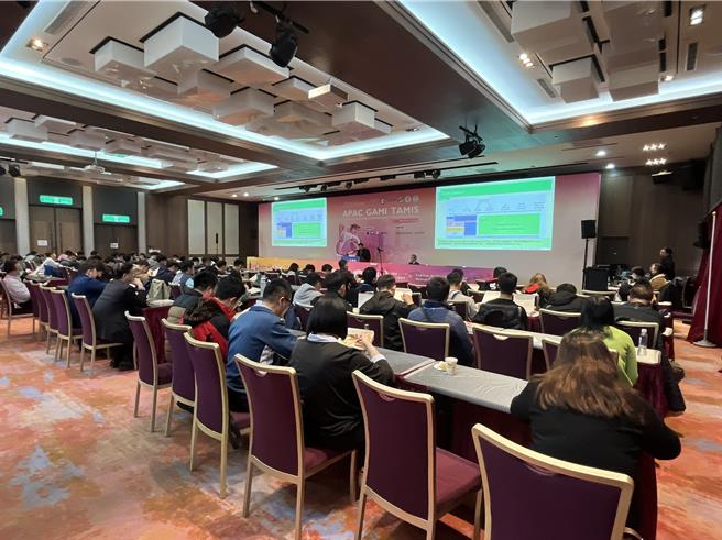 近20国专家齐聚台北2024亚洲心肌梗塞紧急心导管治疗大会（APAC），透过多元形式交流，共同提升医疗水准。（高雄荣总提供／任义宇高雄传真）