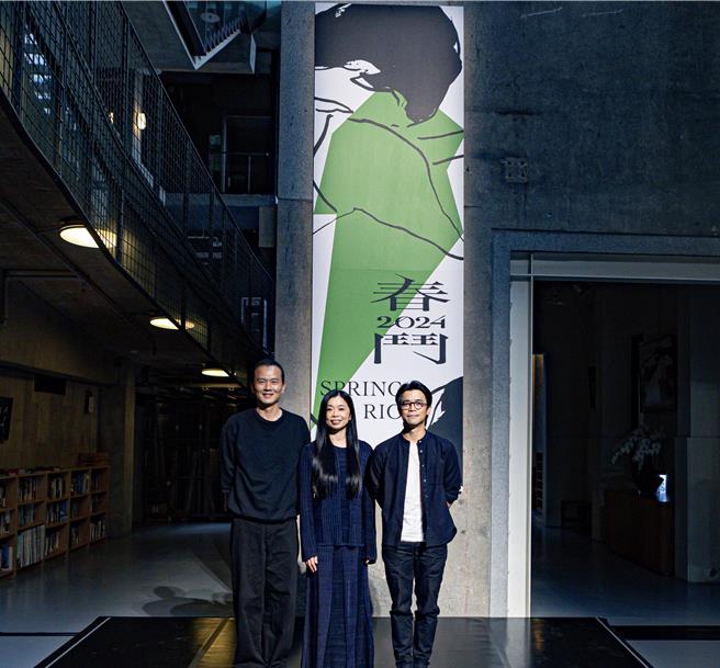 云门春斗艺术家郑宗龙、苏文琪、王宇光合照。（曾悦伦摄，云门舞集提供／李欣恬新北传真）