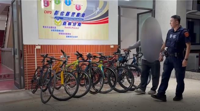 员林警分局长吴咏杰呼吁，民眾在员林地区如有失窃脚踏车可与本分局员林派出所联络指认，目前共找回8辆畅销自行车款。（员林警分局提供／吴建辉彰化传真）