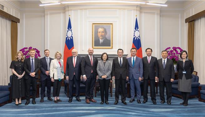 蔡英文总统接见「传统基金会」访问团(总统府提供)