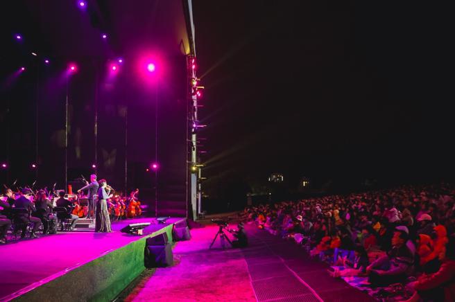 金曲歌后曾心梅演唱耳熟能详的台语歌曲（图片来源：高雄春天艺术节提供）