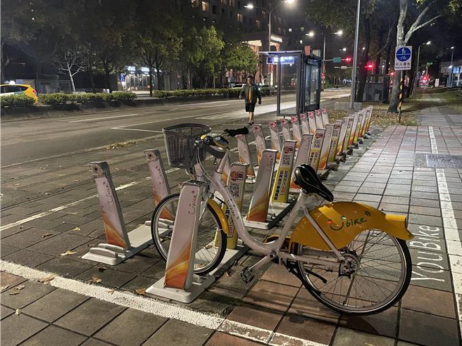 台北市將於今年2月28日起恢復YouBike前30分鐘免費。（劉彥宜攝）