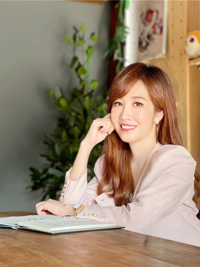 黃若薇曾經在股市失利慘賠，呼籲大家要謹慎投資。（黃若薇提供）