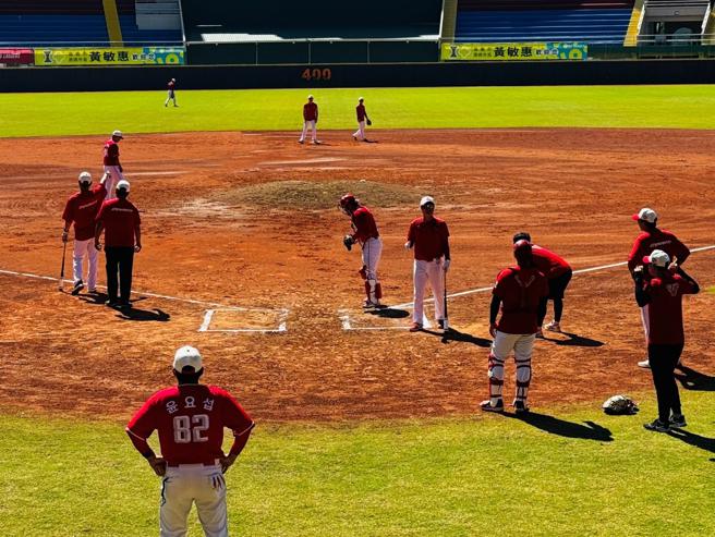 目前SSG登陆者队二军已来臺训练中，一军也预计于2月25日抵臺。（图片来源：嘉义市政府提供）