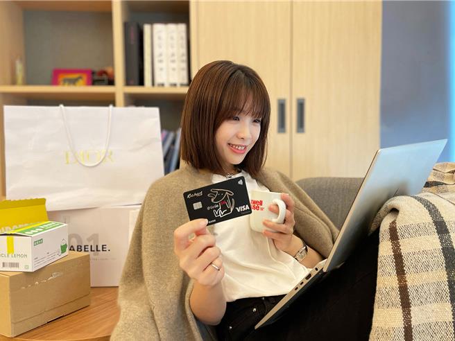 台新银@GoGo卡、FlyGo卡抢占点数经济 增10大加码通路 维持高回馈。（台新提供）