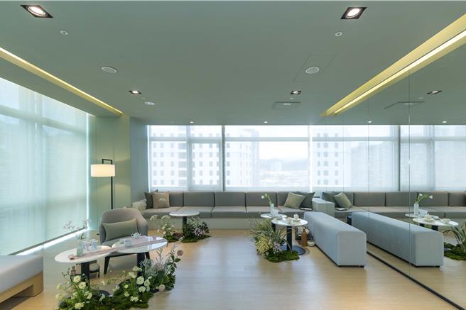 国泰台北会馆产后护理之家，多功能教室。（国泰台北会馆产后护理之家提供）