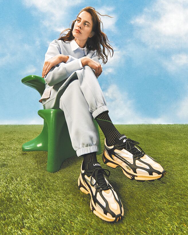 Lacoste推出全新L003春夏2K24系列，将重点放回运动属性，售价4680元。（Lacoste提供）