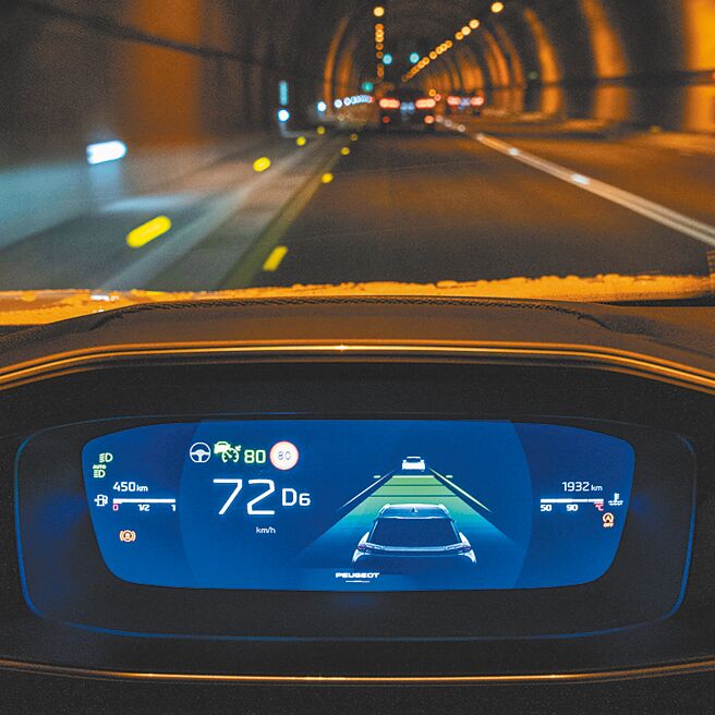 獨有的3D儀表設計。（陳大任攝）