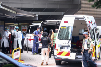 ICU一晚狂收6病患 护理师急喊做1事：别再等了