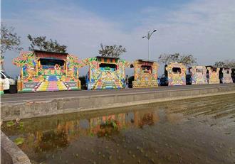 為土地公祝壽大車拚 80棚布袋戲團同場獻藝破紀錄