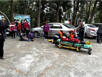 台南「小阳明山」停车场传车辆暴衝  4车遭波及、6人受伤