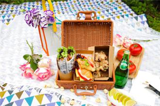 迎接台北杜鵑花季 福容台北一館野餐禮籃3／1起開賣