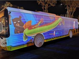 「台灣好行」公車化身移動博物館 車體光雕秀超吸睛