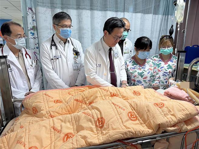 彰化3姊弟日前马路过到一半遭绿灯直行车撞飞，造成2姊妹命危。（图／中时资料照）