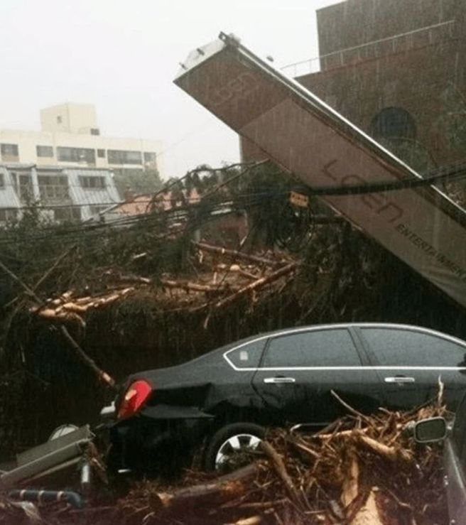 IU爆红后公司也立刻搬家，怎料一个月后原大楼竟被泥石掩埋。（图／翻摄自theqoo）