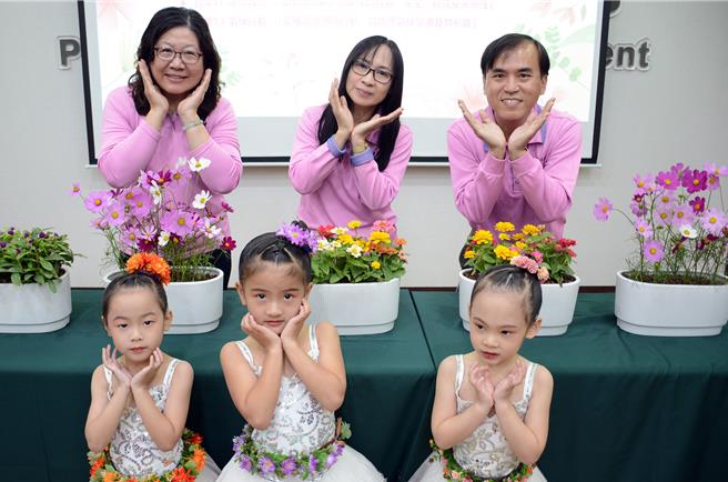 改造脏乱环境出妙招，屏东县政府筹办「花仙子到你家」计画。（林和生摄）