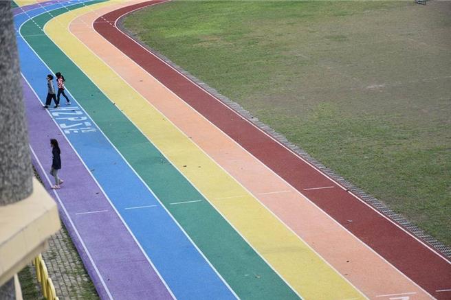 花蓮縣政府6年前起攜手中央推動補助偏遠地區及非山非市學校與教學有關費用，改善學生適切的學習環境，迄今全線已有89間學校受惠，補助金額累計高達2.8億；圖為校園示意圖。（本報資料照片）